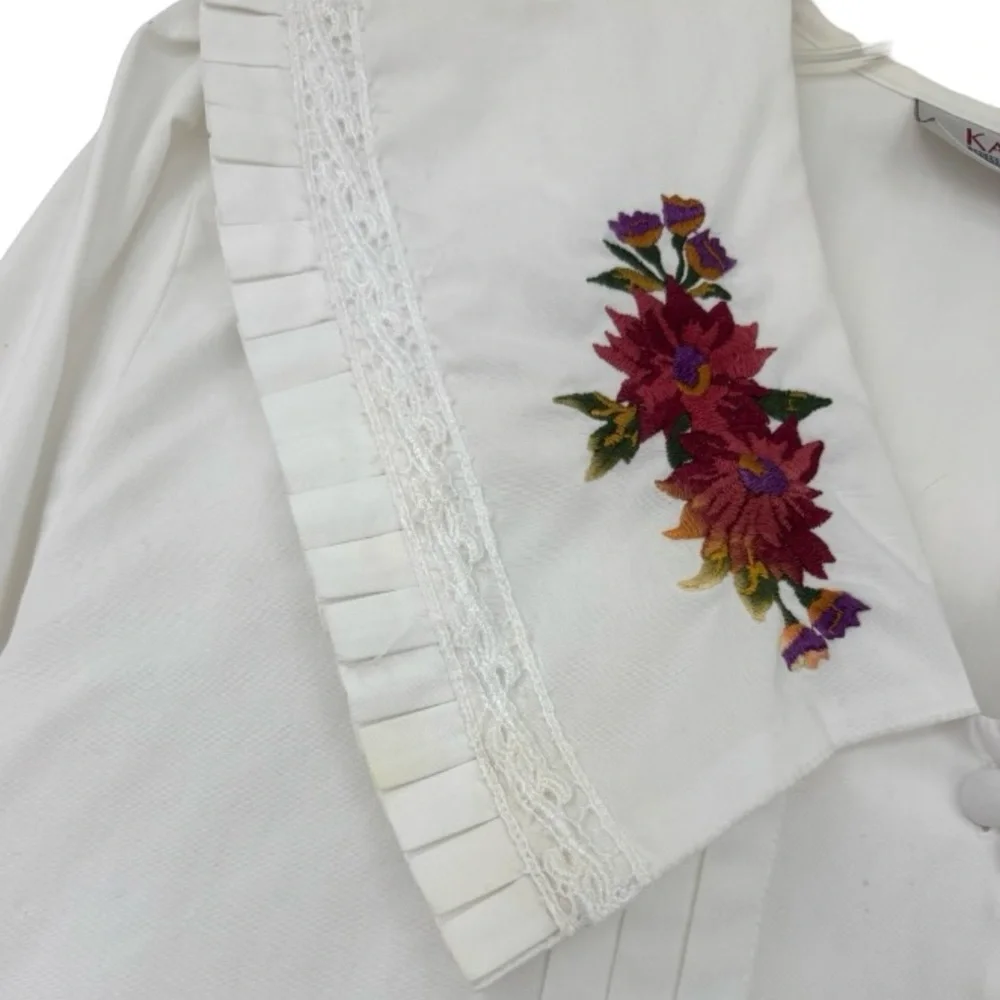 Vintage Victorian Blouse Embroidered Collar Button Front White Rose Red Size 8